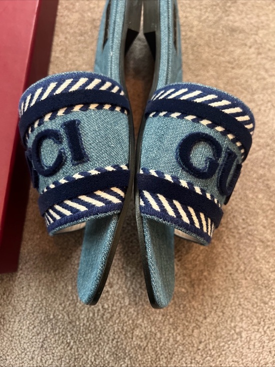 Gucci Denim Logo Slide Sandals in Light Blue and Navy - Picture 9 of 16
